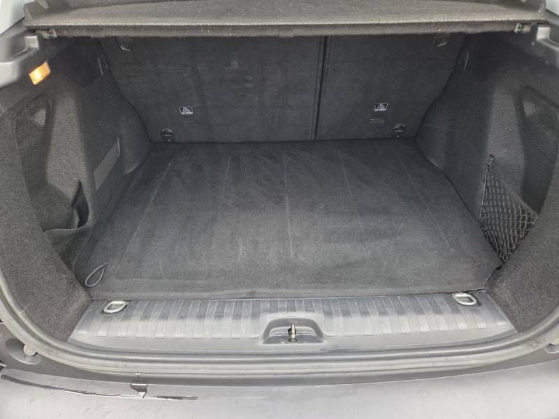 Photo 24 de l'offre de PEUGEOT 2008 BlueHDi 120 S&S EAT6 Allure Business à 13490€ chez Carlyss automobiles Vitré