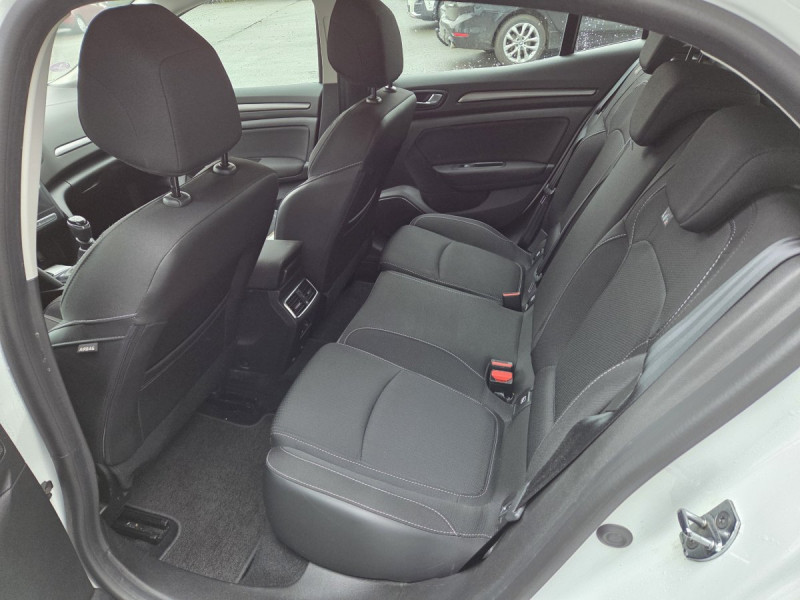 Photo 7 de l'offre de Renault Mégane Berline (4) Business TCe 115 FAP -21N à 13490€ chez Carlyss automobiles Vitré