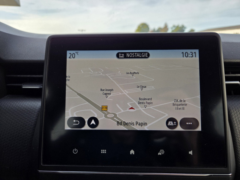 Photo 12 de l'offre de RENAULT Clio (5) Business SCe 65 -21 à 10490€ chez Carlyss automobiles Vitré