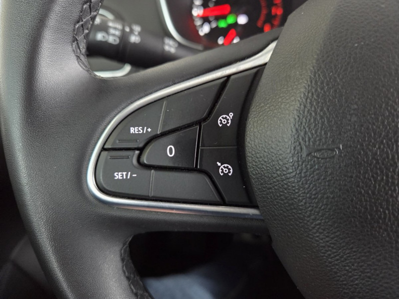 Photo 22 de l'offre de Renault Mégane Berline (4) Business TCe 115 FAP -21N à 13490€ chez Carlyss automobiles Vitré