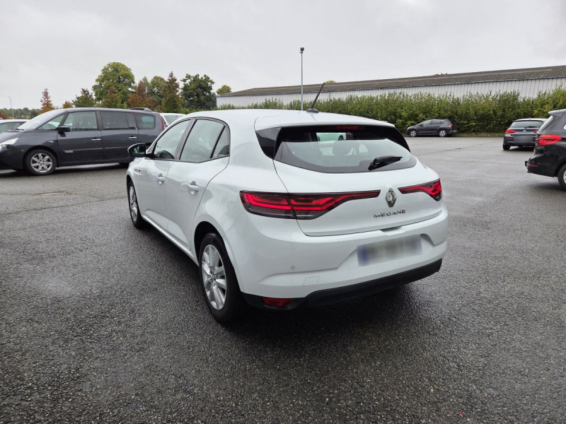 Photo 4 de l'offre de Renault Mégane Berline (4) Business TCe 115 FAP -21N à 13490€ chez Carlyss automobiles Vitré