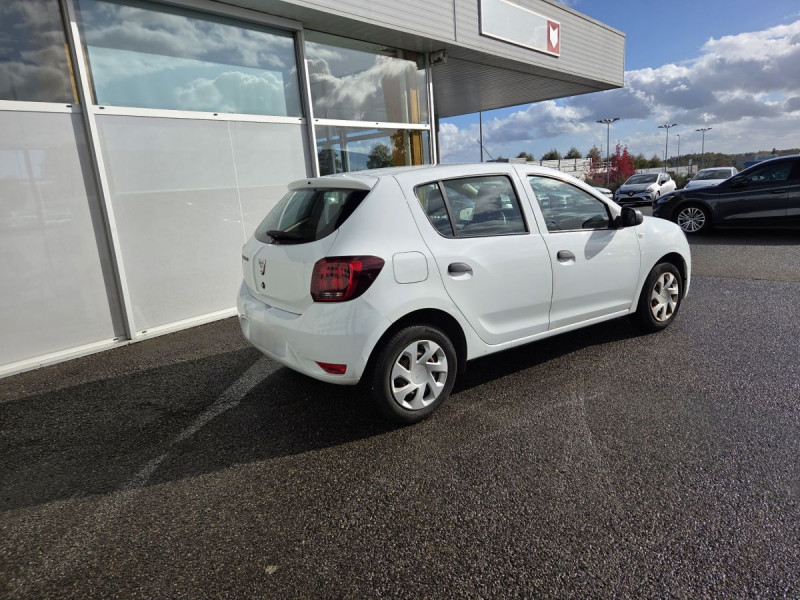 Photo 2 de l'offre de Dacia Sandero (3) Essentiel SCe 65 à 8490€ chez Carlyss automobiles Vitré