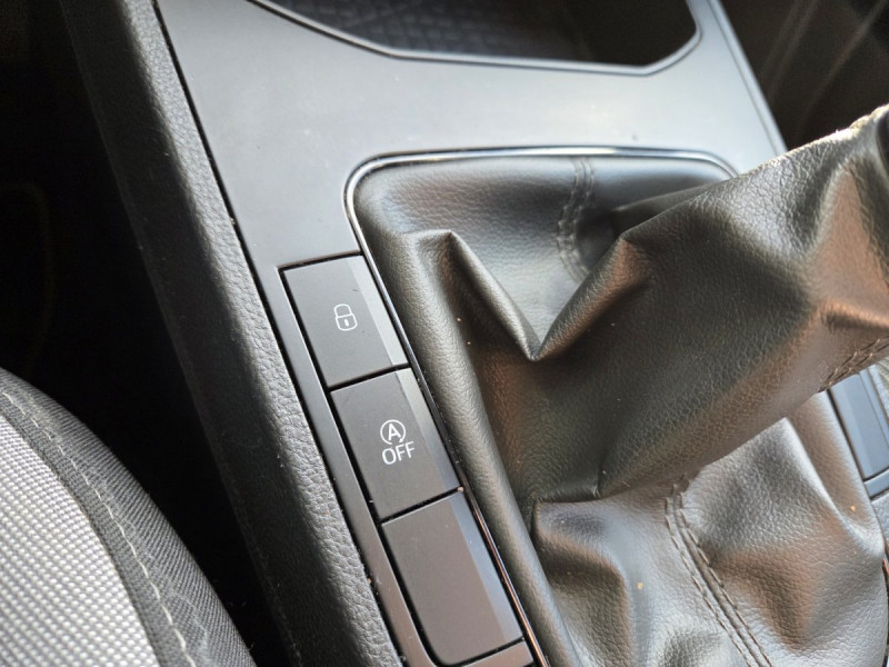 Photo 18 de l'offre de Seat Ibiza (5) 1.0 TSI 95 Style Business à 14490€ chez Carlyss automobiles Vitré