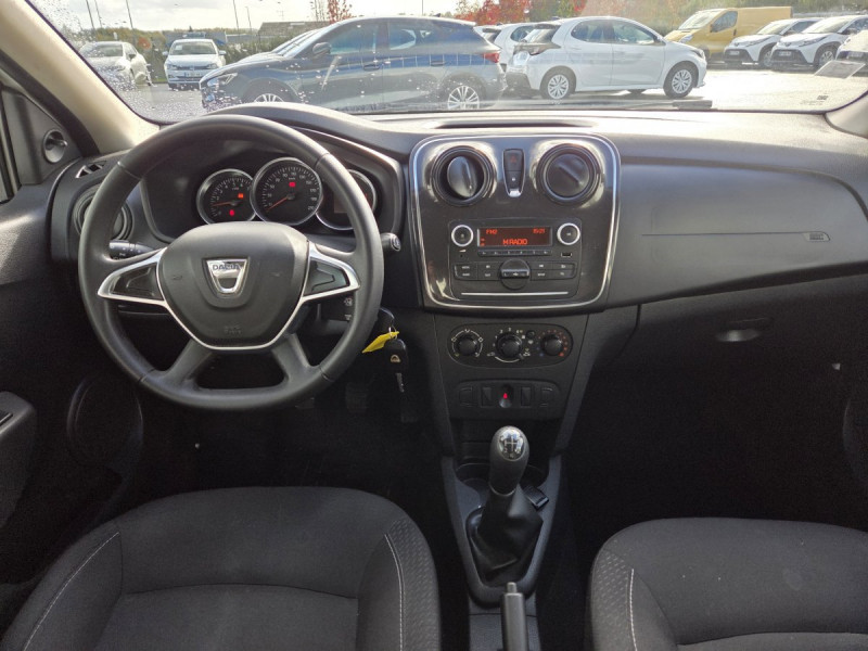 Photo 7 de l'offre de Dacia Sandero (3) Essentiel SCe 65 à 8490€ chez Carlyss automobiles Vitré