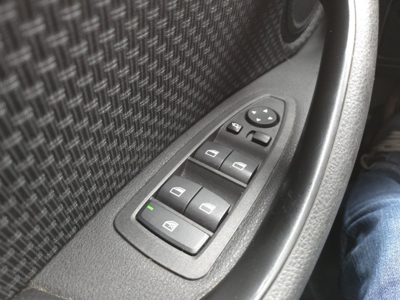 Photo 22 de l'offre de BMW X2 sDrive18d Lounge BVA8 à 22990€ chez Carlyss automobiles Vitré