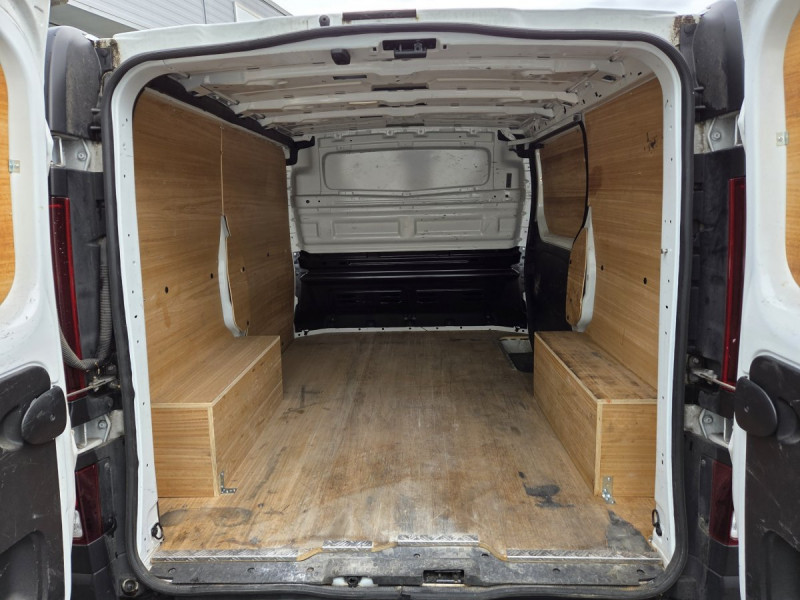 Photo 4 de l'offre de Renault Trafic (3) 17075 euros HT FG GCF L1H1 2T8 Blue dCi 130 à 20490€ chez Carlyss automobiles Vitré