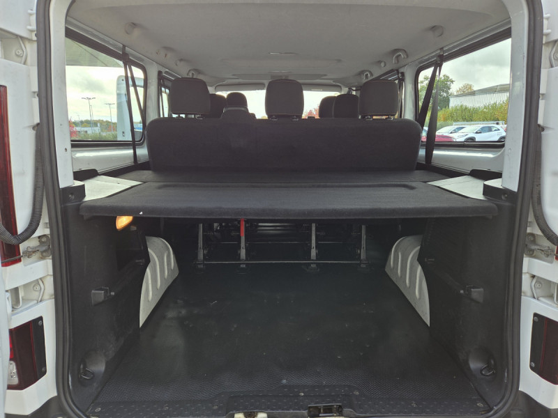 Photo 12 de l'offre de Renault Trafic (3) Zen L2 Energy dCi 125 9 places à 24490€ chez Carlyss automobiles Vitré
