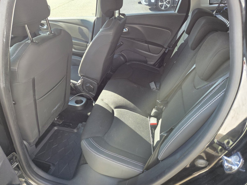 Photo 8 de l'offre de Renault Clio Estate (4) Business dCi 90 à 12290€ chez Carlyss automobiles Vitré