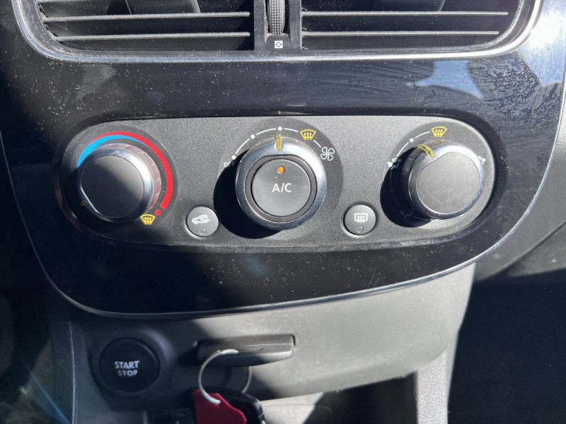 Photo 14 de l'offre de Renault Clio Estate (4) Business dCi 90 à 10990€ chez Carlyss automobiles Vitré