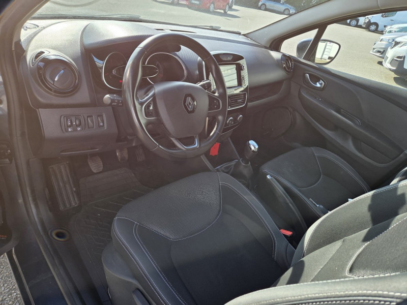 Photo 6 de l'offre de Renault Clio Estate (4) Business dCi 90 à 10990€ chez Carlyss automobiles Vitré