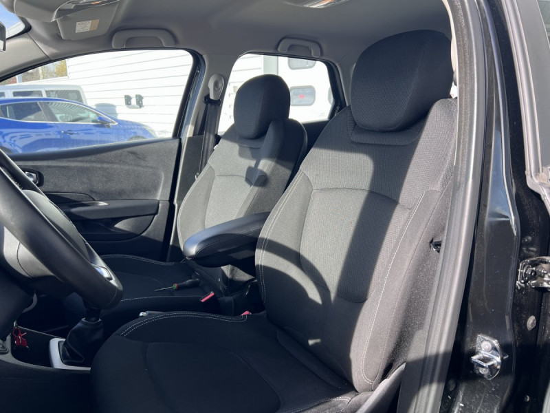 Photo 5 de l'offre de RENAULT Captur Business dCi 90 à 11490€ chez Carlyss automobiles Vitré