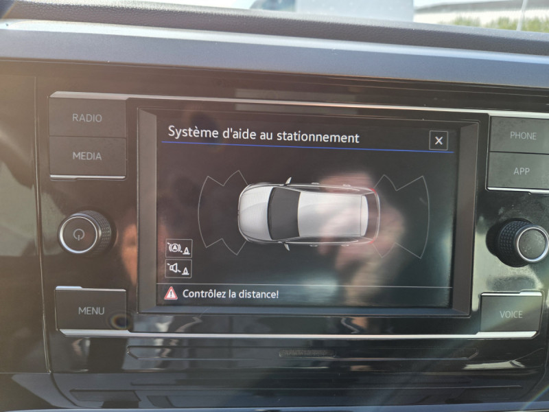 Photo 10 de l'offre de Volkswagen Polo (6) 1.0 TSI 95 Business à 12490€ chez Carlyss automobiles Vitré