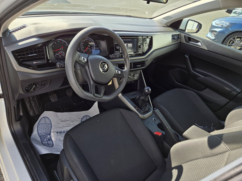 Photo 7 de l'offre de Volkswagen Polo (6) 1.0 TSI 95 Business à 11990€ chez Carlyss automobiles Vitré