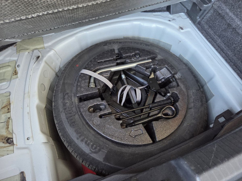 Photo 25 de l'offre de Volkswagen Polo (6) 1.0 TSI 95 Business à 11990€ chez Carlyss automobiles Vitré