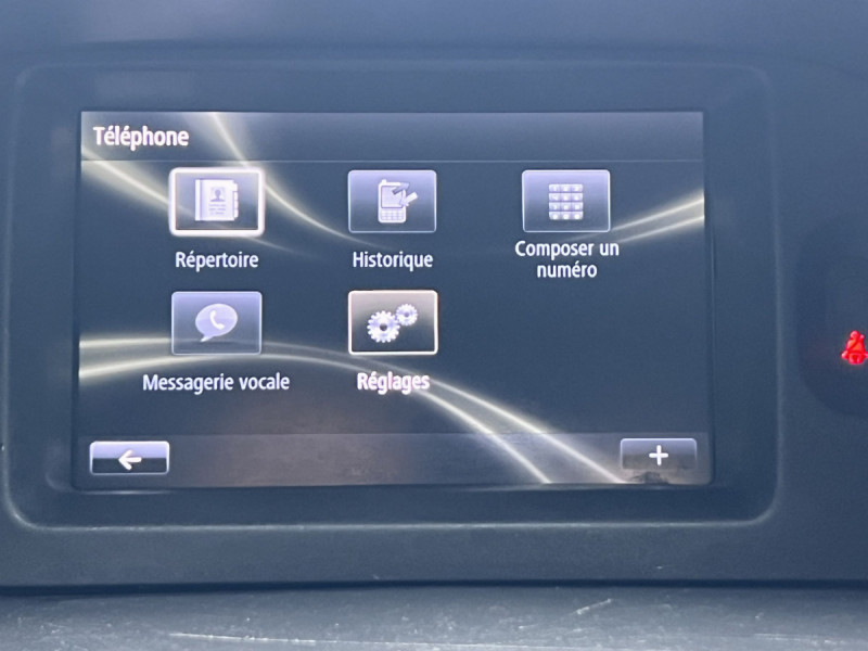 Photo 8 de l'offre de Renault Kangoo Express (2) 10825 euros HT Extra R-Link dCi 90 EDC à 12990€ chez Carlyss automobiles Vitré