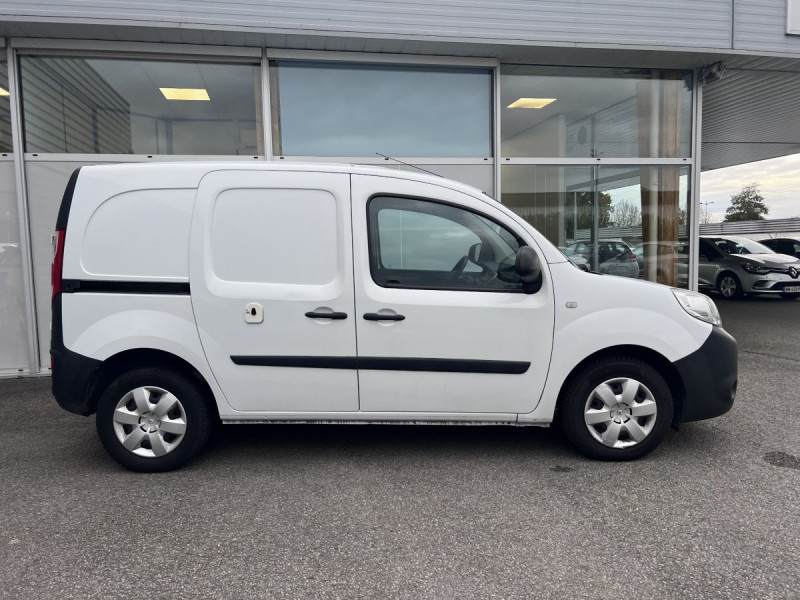 Photo 3 de l'offre de Renault Kangoo Express (2) 10825 euros HT Extra R-Link dCi 90 EDC à 12990€ chez Carlyss automobiles Vitré