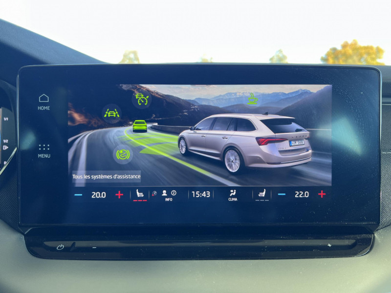 Photo 16 de l'offre de Skoda Octavia Combi (4) 2.0 TDI 150 DSG7 Style à 22490€ chez Carlyss automobiles Vitré