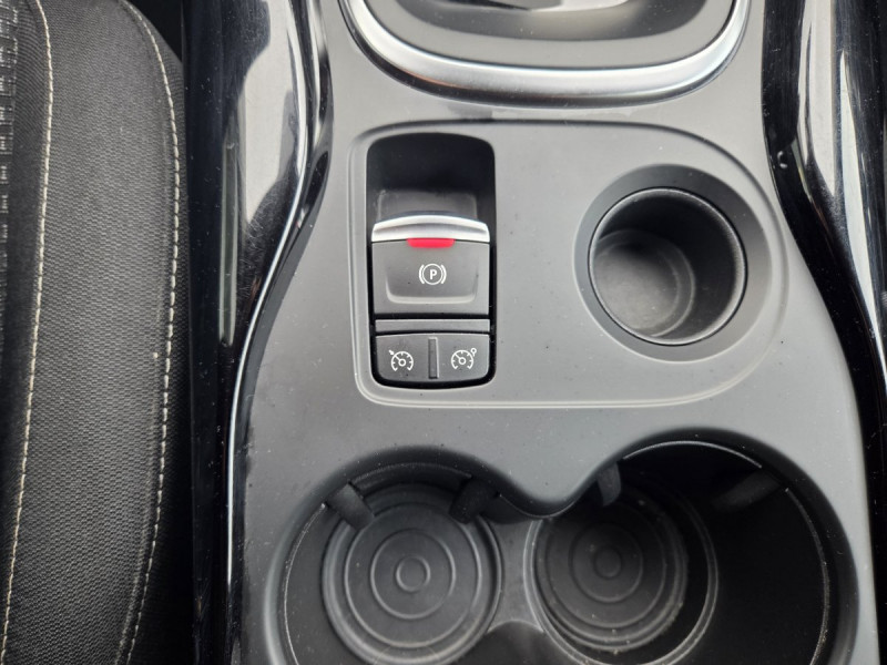 Photo 17 de l'offre de RENAULT Kadjar Evolution dCi 115 EDC à 15990€ chez Carlyss automobiles Vitré