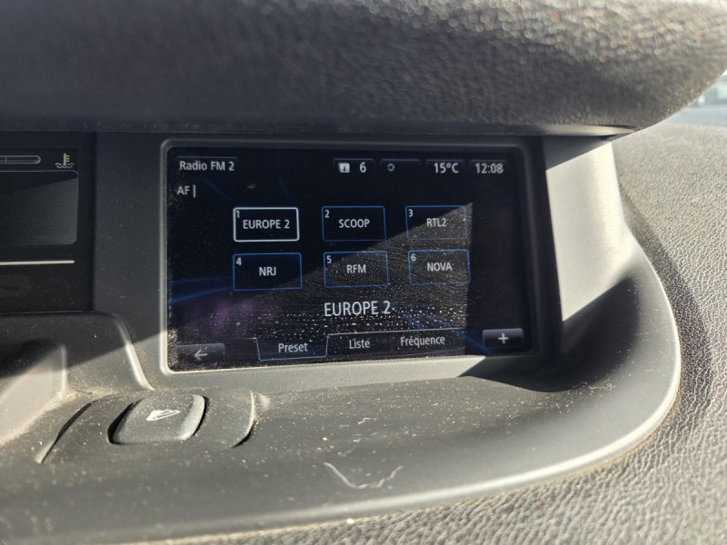 Photo 12 de l'offre de Renault Scénic Xmod (3) Bose Edition Energy dCi 130 eco2 à 9990€ chez Carlyss automobiles Vitré