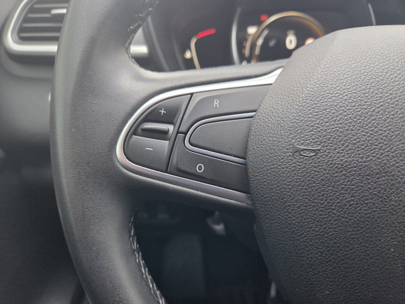 Photo 20 de l'offre de RENAULT Kadjar Evolution dCi 115 EDC à 15990€ chez Carlyss automobiles Vitré