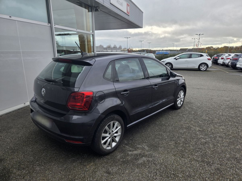Photo 4 de l'offre de Volkswagen Polo (5) 1.0 60 Lounge à 10490€ chez Carlyss automobiles Vitré