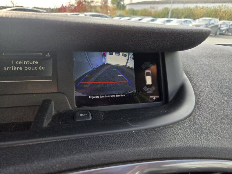 Photo 10 de l'offre de Renault Scénic Xmod (3) Bose Edition Energy dCi 130 eco2 à 9990€ chez Carlyss automobiles Vitré