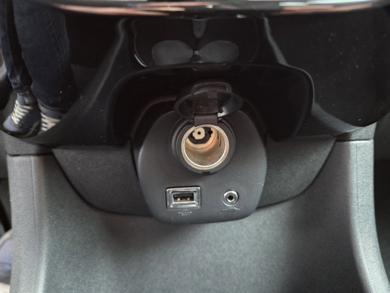 Photo 7 de l'offre de Citroën C1 (2) VTi 72 S&S BVM Feel à 9490€ chez Carlyss automobiles Vitré