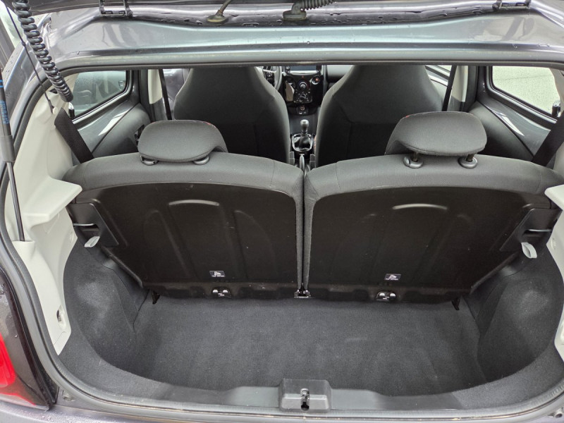 Photo 10 de l'offre de Citroën C1 (2) VTi 72 S&S BVM Feel à 9490€ chez Carlyss automobiles Vitré