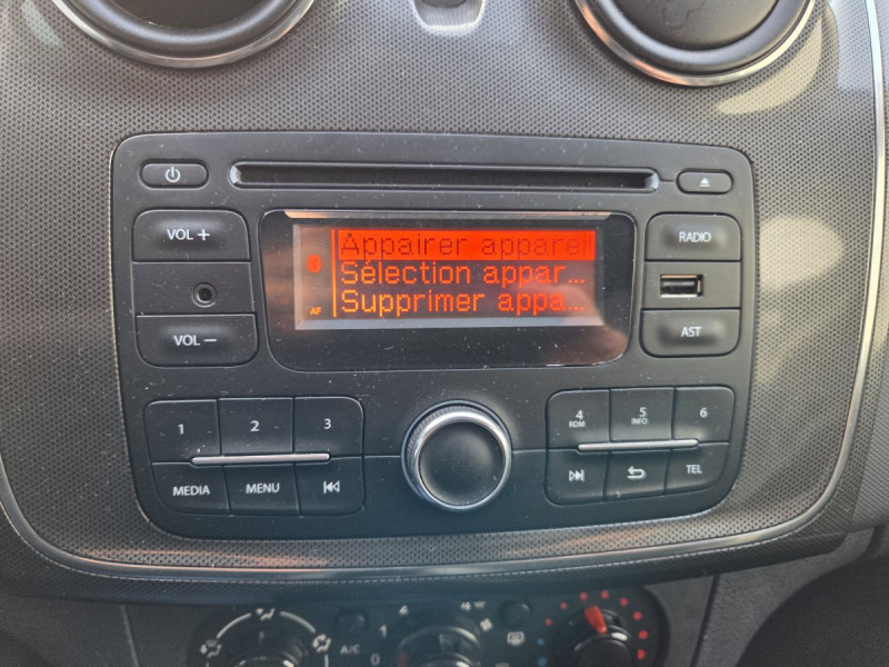 Photo 11 de l'offre de Dacia Sandero (2) Stepway Ambiance TCe 90 à 9490€ chez Carlyss automobiles Vitré