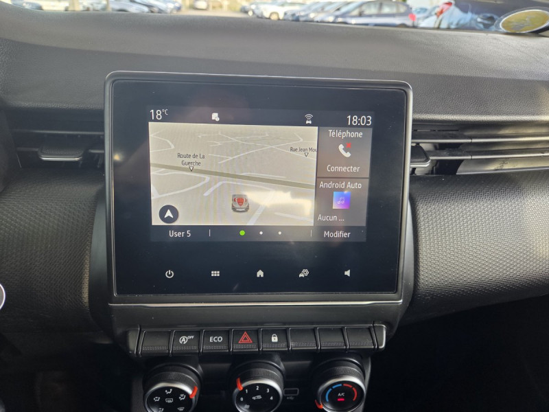 Photo 10 de l'offre de RENAULT Clio (5) Business Blue dCi 85 à 11290€ chez Carlyss automobiles Vitré