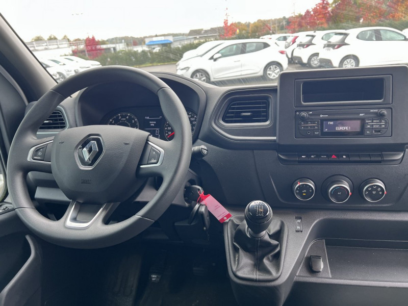 Photo 6 de l'offre de Renault Master (3) FG Tr CF F3300 L2H2 Blue dCi 150 à 24490€ chez Carlyss automobiles Vitré