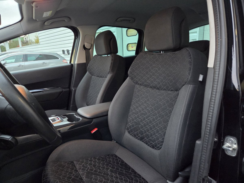 Photo 6 de l'offre de PEUGEOT 3008 1.6 BlueHDi 120 S&S EAT6 Active à 9790€ chez Carlyss automobiles Vitré