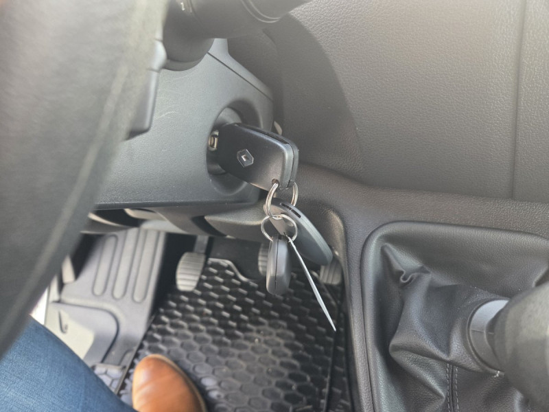 Photo 20 de l'offre de Renault Master (3) 22492 euros HT FG Tr CF F3500 L3H2 Blue dCi 150 à 26990€ chez Carlyss automobiles Vitré