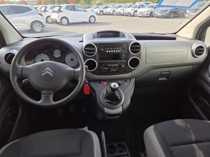 Photo 10 de l'offre de Citroën Berlingo Multispace (2) BlueHDi 100 BVM Feel à 10990€ chez Carlyss automobiles Vitré