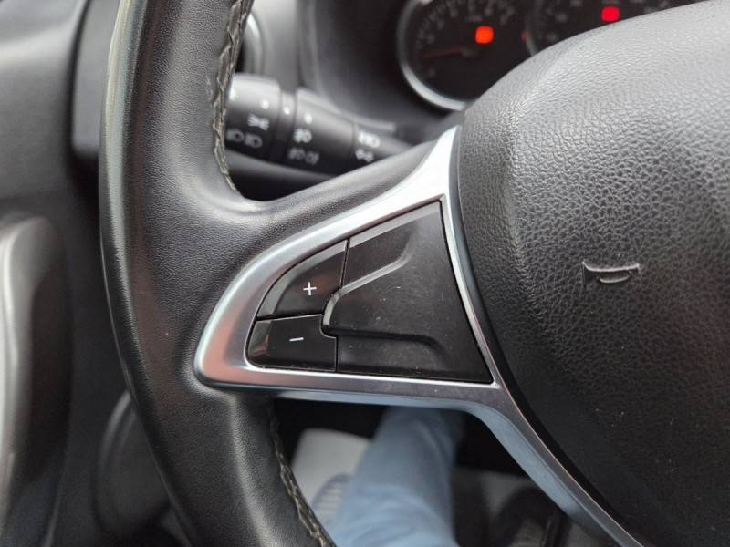 Photo 15 de l'offre de Dacia Logan MCV (2) Stepway TCe 90 -20 à 10990€ chez Carlyss automobiles Vitré