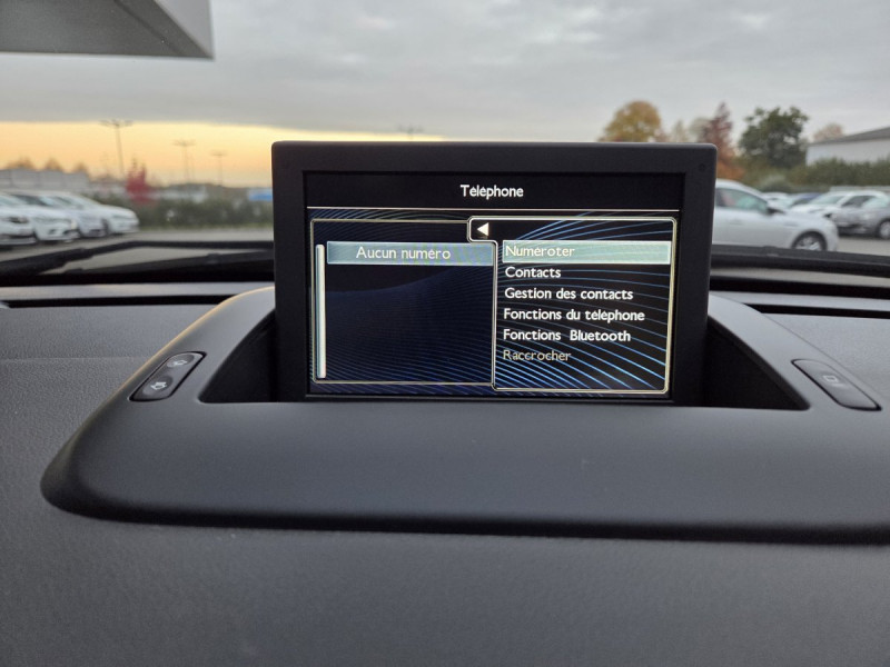 Photo 12 de l'offre de PEUGEOT 3008 1.6 BlueHDi 120 S&S EAT6 Active à 9790€ chez Carlyss automobiles Vitré