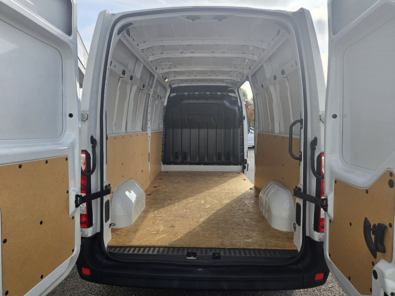 Photo 7 de l'offre de Renault Master (3) 22492 euros HT FG Tr CF F3500 L3H2 Blue dCi 150 à 26990€ chez Carlyss automobiles Vitré