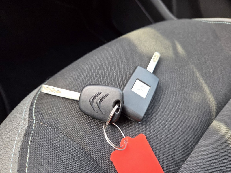 Photo 15 de l'offre de Citroën Berlingo Multispace (2) BlueHDi 100 BVM Feel à 10990€ chez Carlyss automobiles Vitré