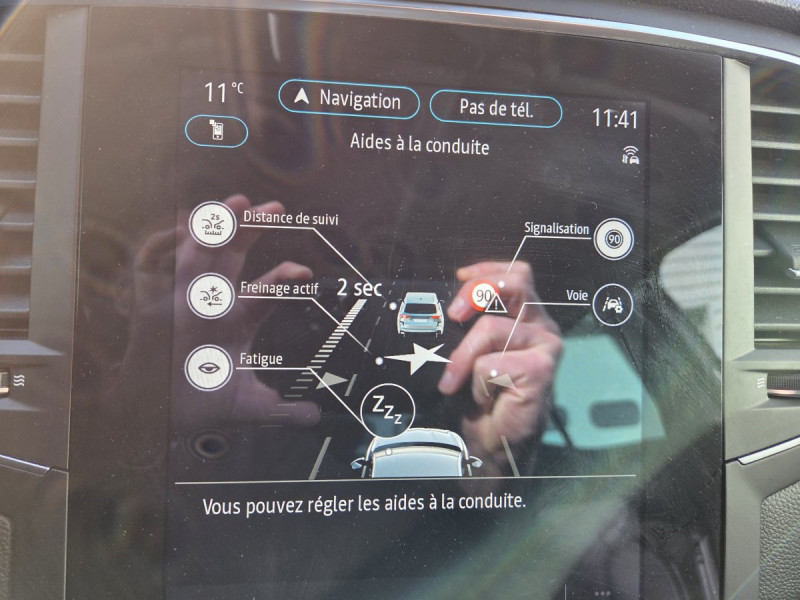 Photo 17 de l'offre de Renault Mégane Berline (4) techno Blue dCi 115 EDC à 17490€ chez Carlyss automobiles Vitré