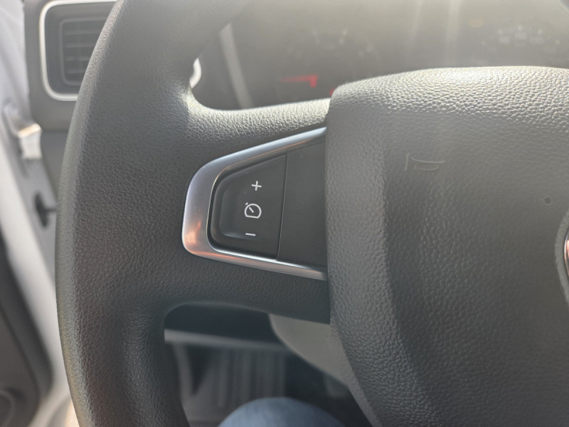 Photo 15 de l'offre de Renault Master (3) 22492 euros HT FG Tr CF F3500 L3H2 Blue dCi 150 à 26990€ chez Carlyss automobiles Vitré