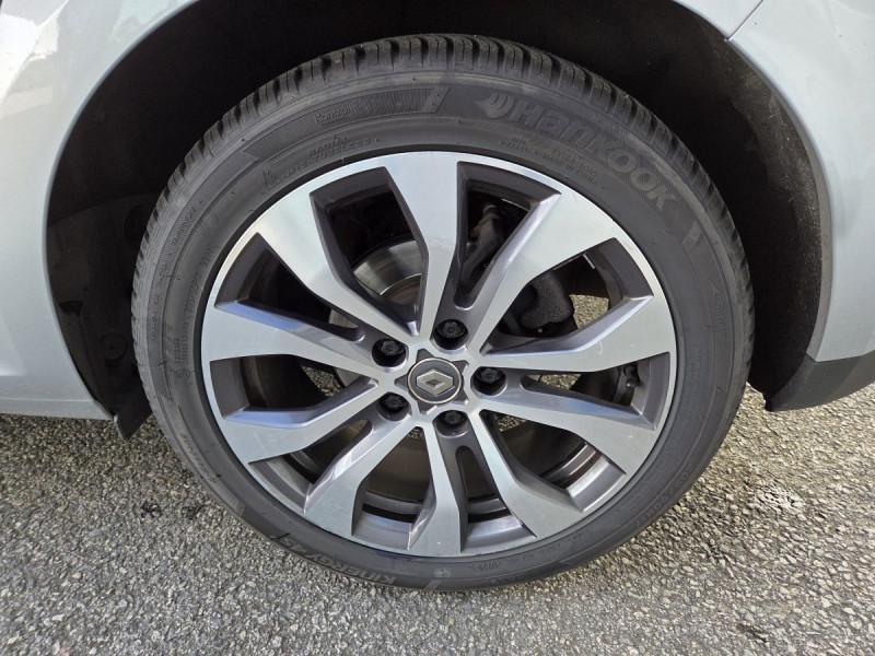 Photo 7 de l'offre de Renault Mégane Berline (4) techno Blue dCi 115 EDC à 17490€ chez Carlyss automobiles Vitré