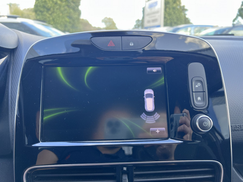 Photo 12 de l'offre de Renault Clio Estate (4) Business Energy dCi 75 à 9990€ chez Carlyss automobiles Vitré