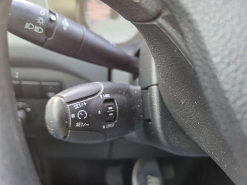 Photo 13 de l'offre de Citroën Berlingo Multispace (2) BlueHDi 100 BVM Feel à 10990€ chez Carlyss automobiles Vitré