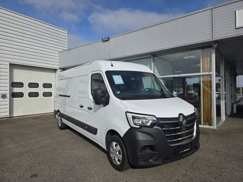 Photo 1 de l'offre de Renault Master (3) 22492 euros HT FG Tr CF F3500 L3H2 Blue dCi 150 à 26990€ chez Carlyss automobiles Vitré