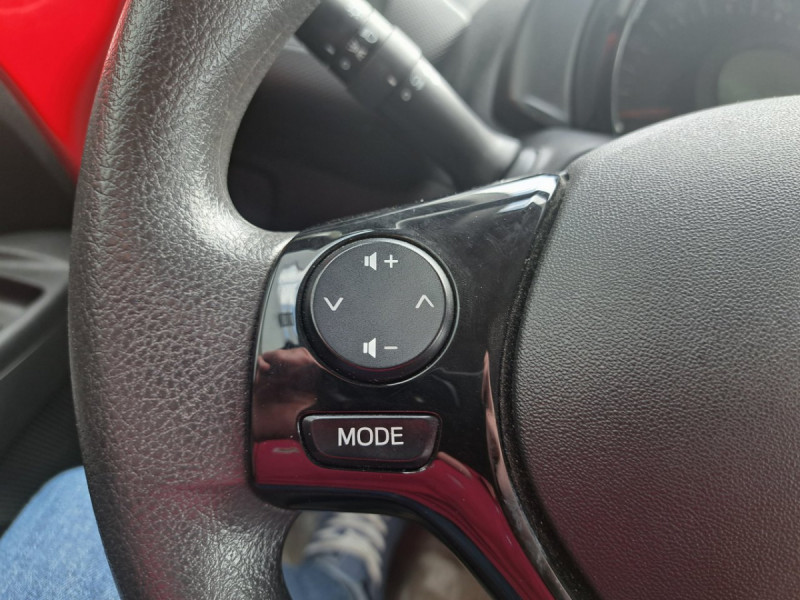 Photo 15 de l'offre de Citroën C1 (2) VTi 72 S&S BVM Feel à 9490€ chez Carlyss automobiles Vitré