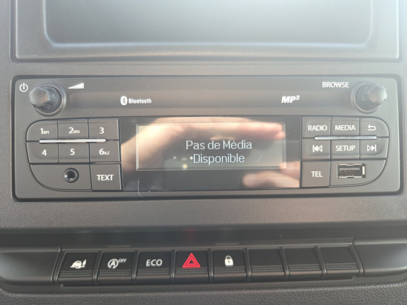 Photo 11 de l'offre de Renault Master (3) 22492 euros HT FG Tr CF F3500 L3H2 Blue dCi 150 à 26990€ chez Carlyss automobiles Vitré