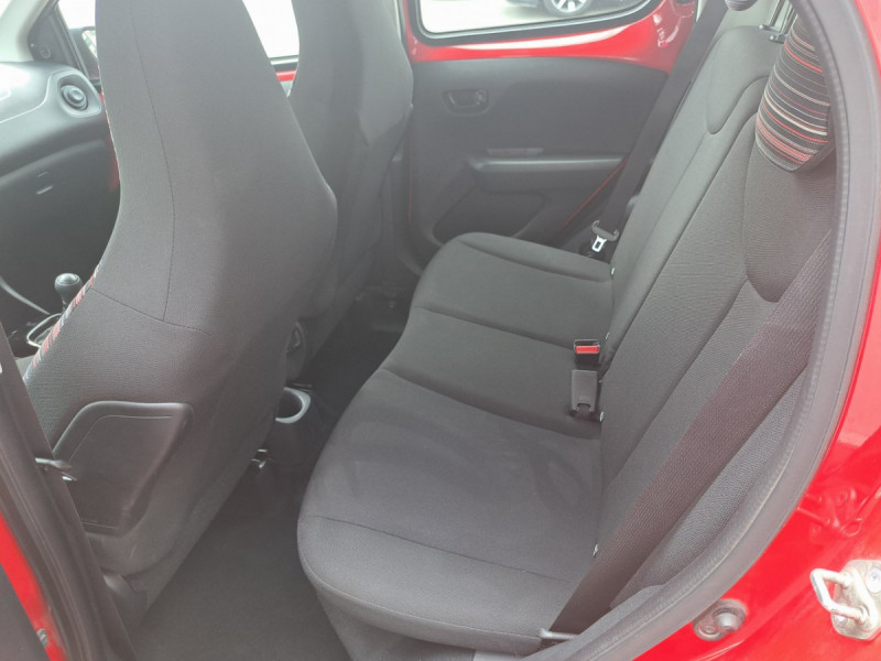 Photo 8 de l'offre de Citroën C1 (2) VTi 72 S&S BVM Feel à 9490€ chez Carlyss automobiles Vitré