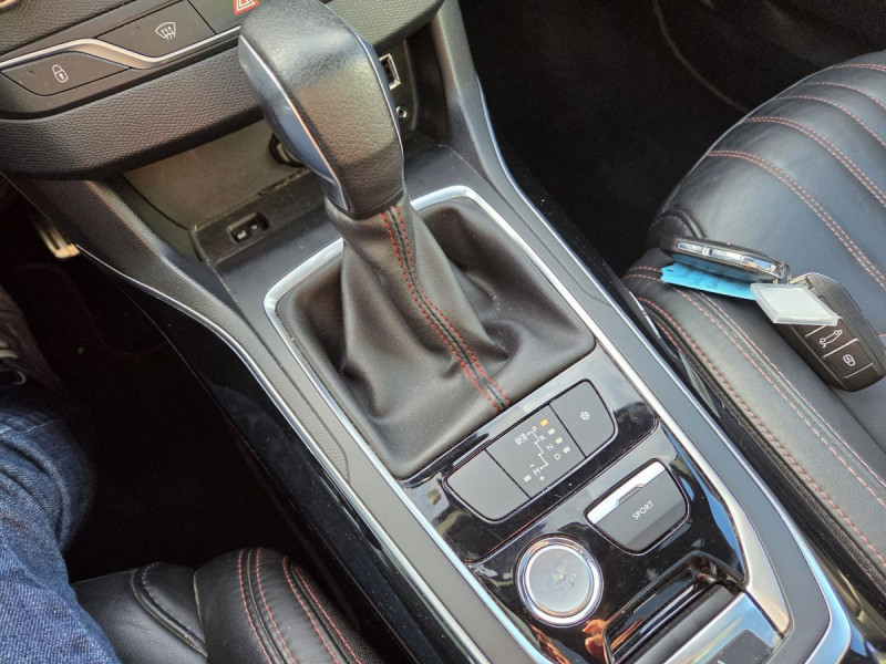 Photo 21 de l'offre de PEUGEOT 308 SW (2) 2.0 BlueHDi 180 S&S EAT6 GT à 11990€ chez Carlyss automobiles Vitré