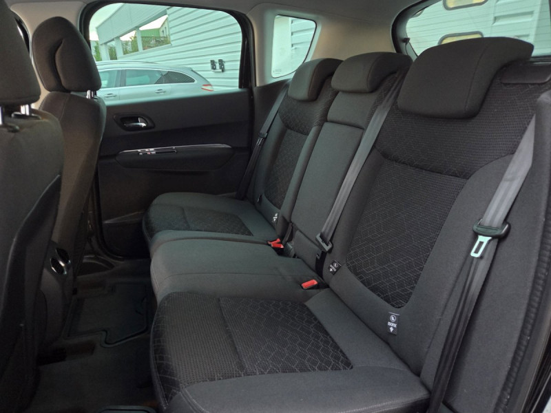 Photo 7 de l'offre de PEUGEOT 3008 1.6 BlueHDi 120 S&S EAT6 Active à 9790€ chez Carlyss automobiles Vitré