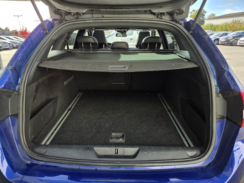 Photo 6 de l'offre de PEUGEOT 308 SW (2) 2.0 BlueHDi 180 S&S EAT6 GT à 11990€ chez Carlyss automobiles Vitré
